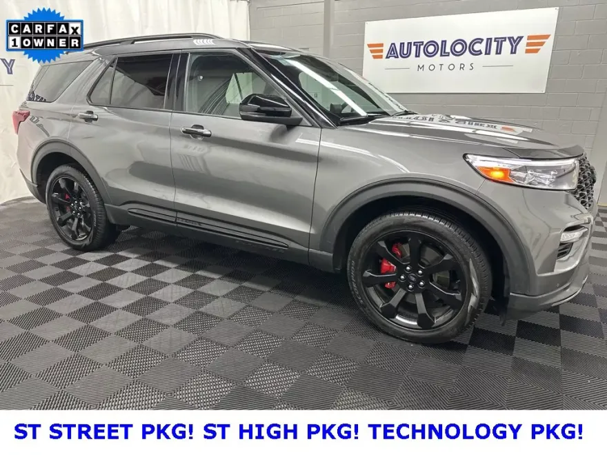 2024 Ford Explorer ST photo 1