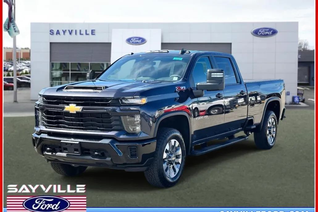 2024 Chevrolet Silverado 2500HD Custom photo 1