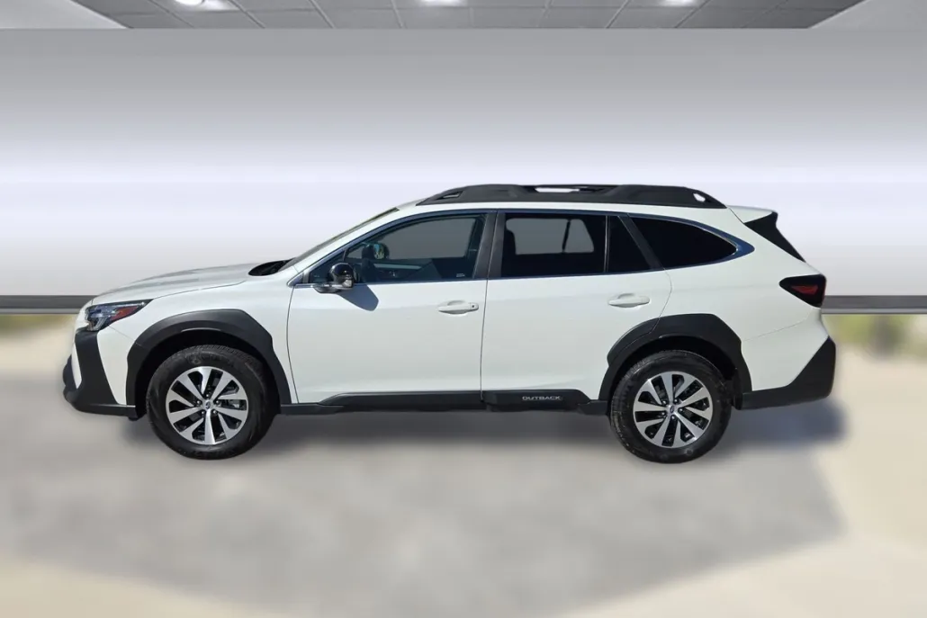 2025 Subaru Outback Premium photo 1