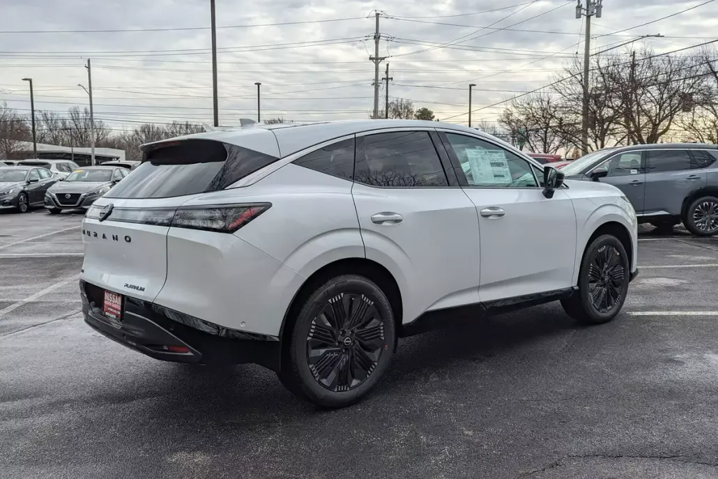 2025 Nissan Murano Platinum photo 1