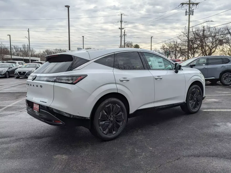 2025 Nissan Murano Platinum photo 1