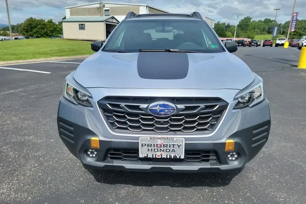 2022 Subaru Outback Wilderness photo 1