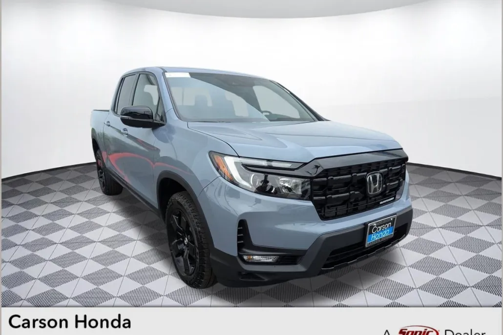 2025 Honda Ridgeline Black Edition photo 1