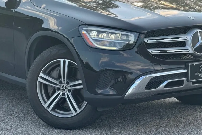 2020 Mercedes Benz GLC 300 photo 1