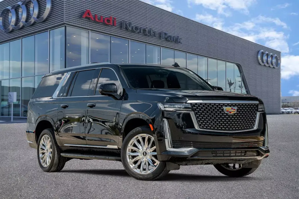 2023 Cadillac Escalade ESV Premium Luxury photo 1