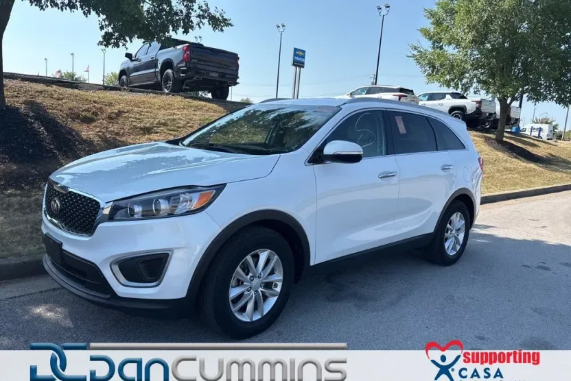 2016 Kia Sorento LX photo 1