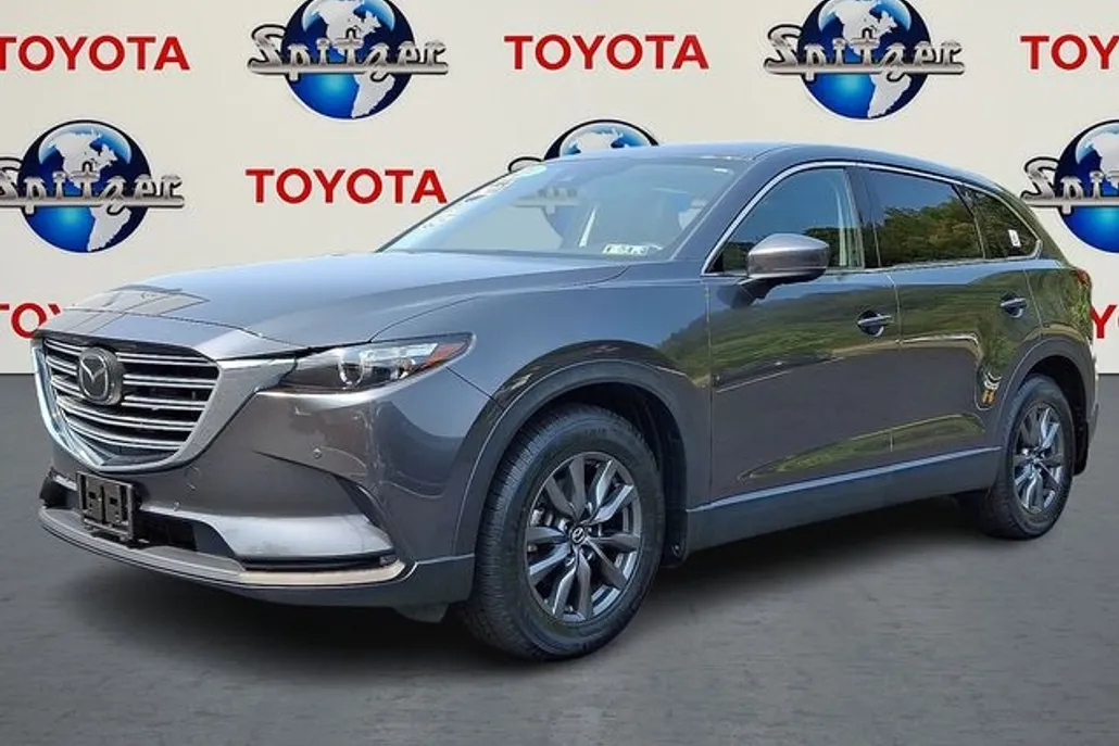 2022 Mazda CX-9 Touring photo 1