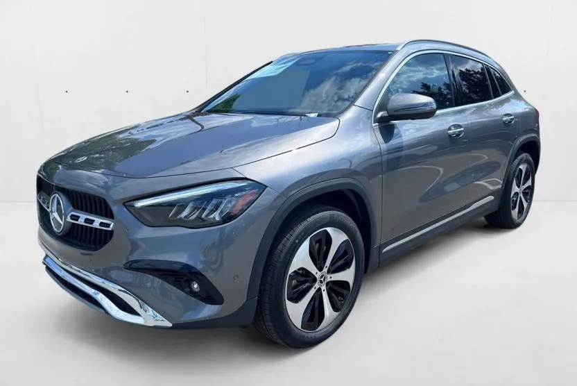 2026 Mercedes Benz GLA 250 4MATIC photo 1