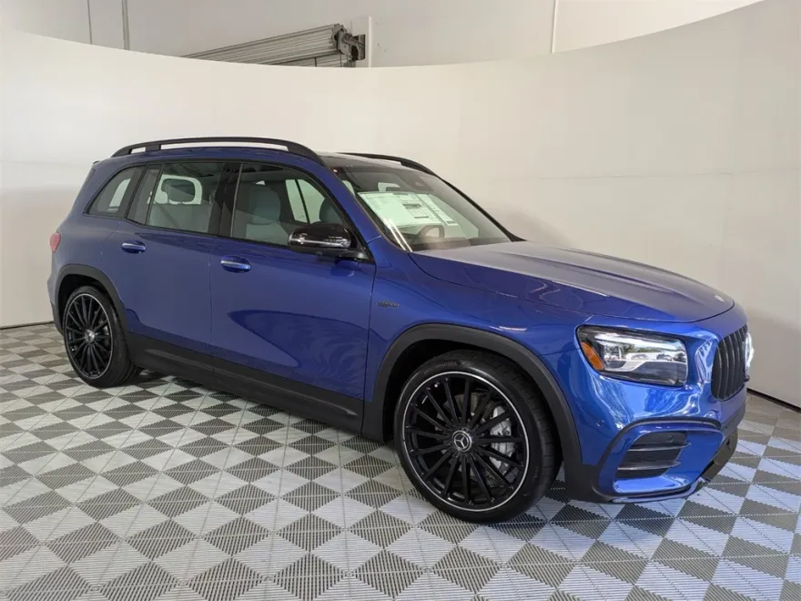 2025 Mercedes Benz GLB 35 photo 1