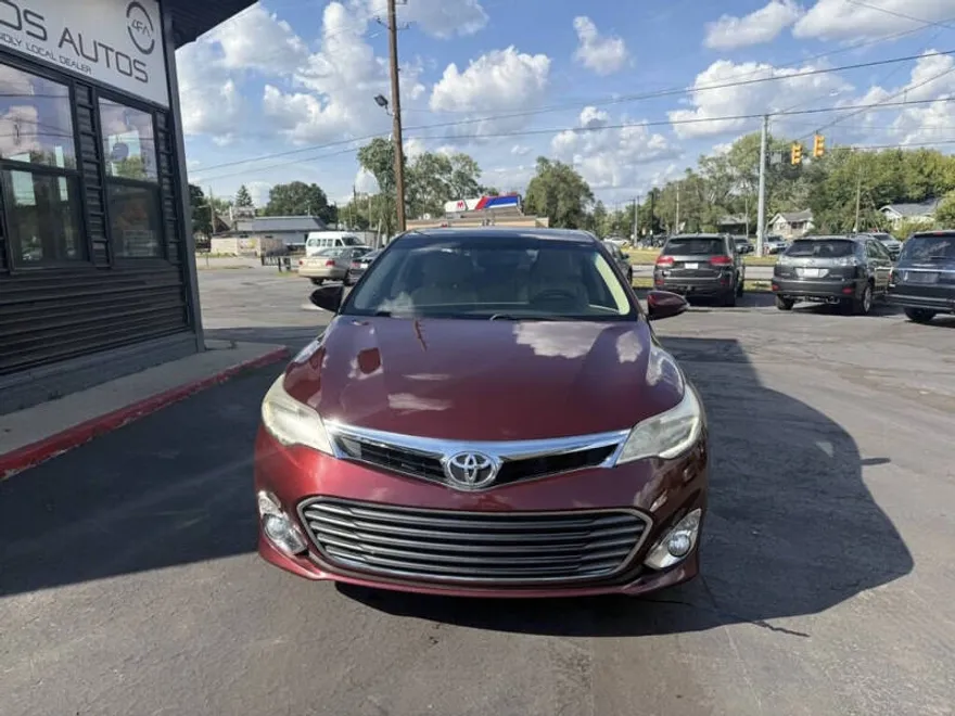 2015 Toyota Avalon XLE photo 1