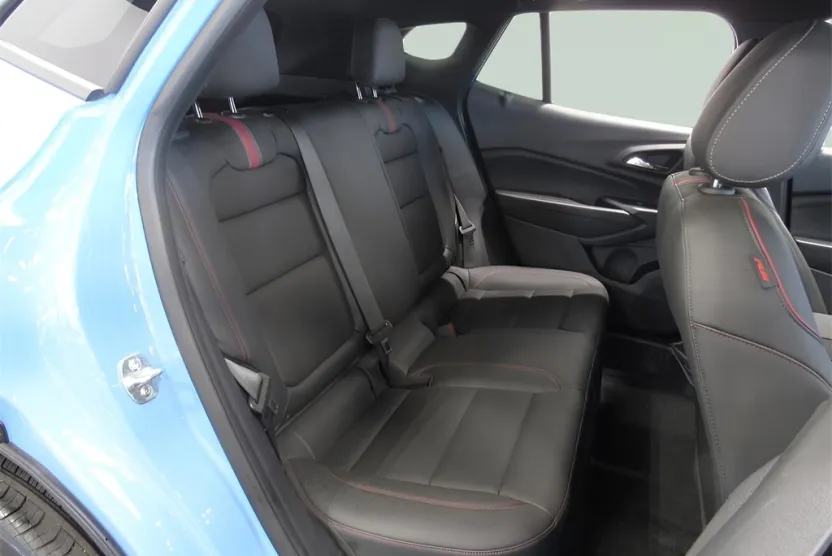 2024 Chevrolet Trax photo 1