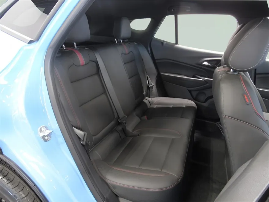 2024 Chevrolet Trax photo 1