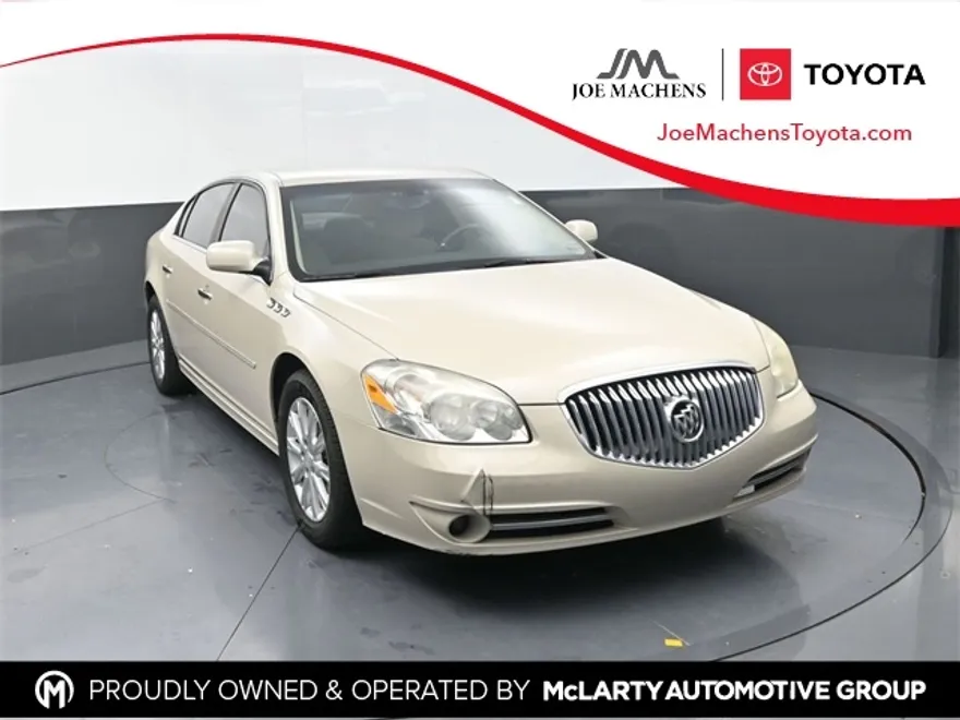 2011 Buick Lucerne CX photo 1
