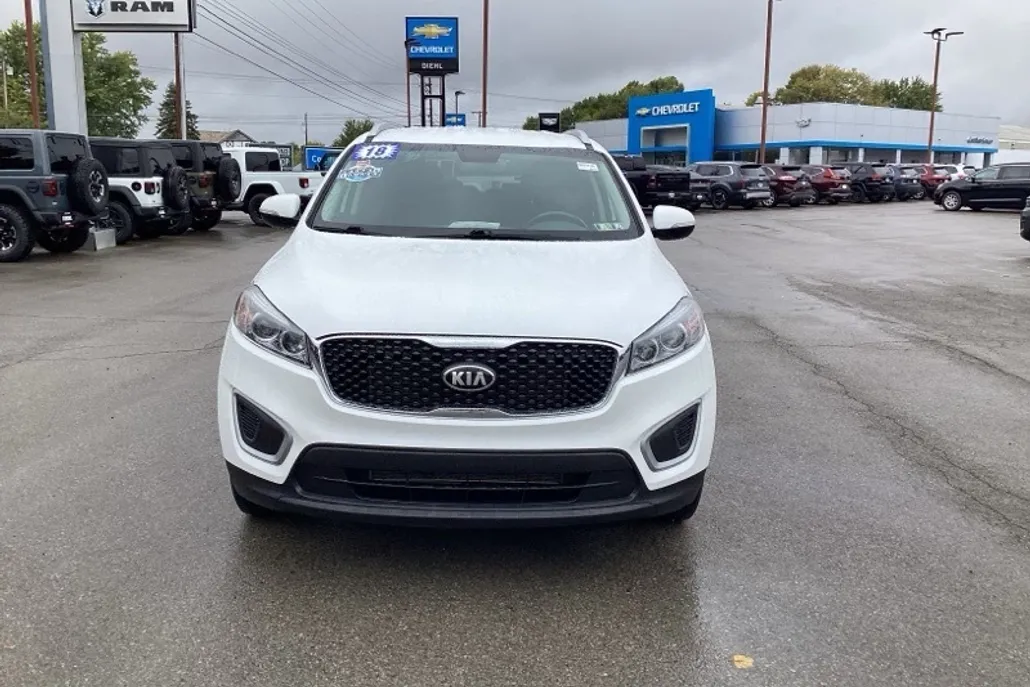 2018 Kia Sorento LX photo 1