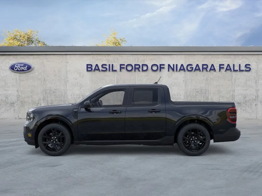 2025 Ford Maverick XLT photo 1