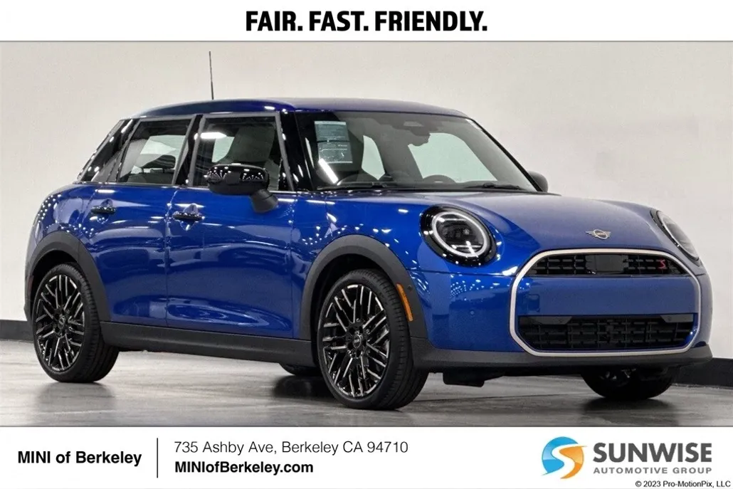2025 Mini Cooper 4 Door Hardtop Signature photo 1