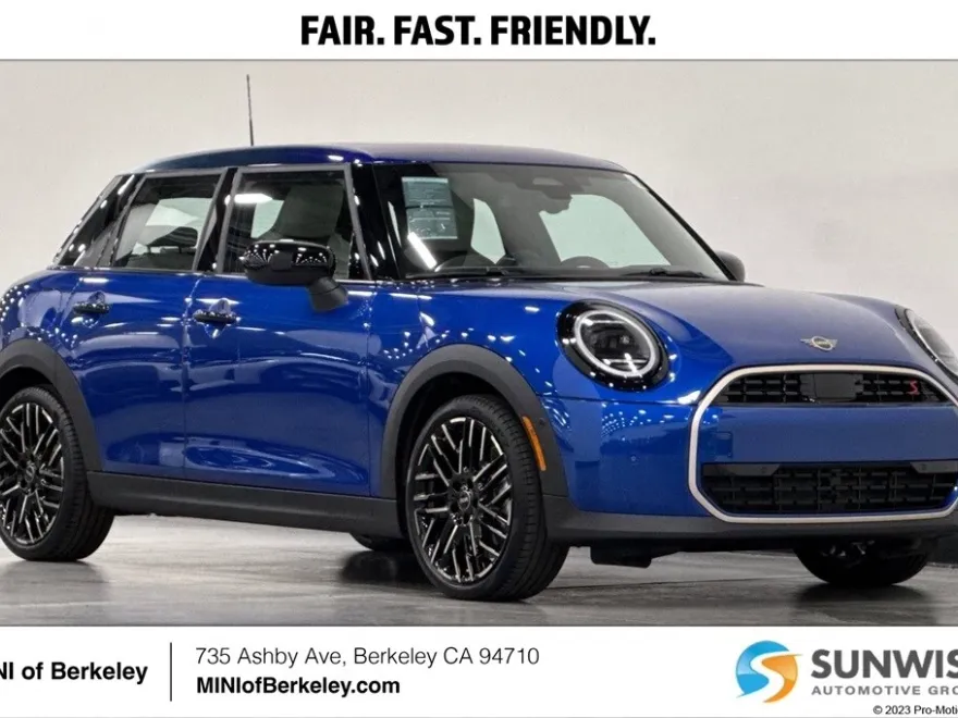 2025 Mini Cooper 4 Door Hardtop Signature photo 1