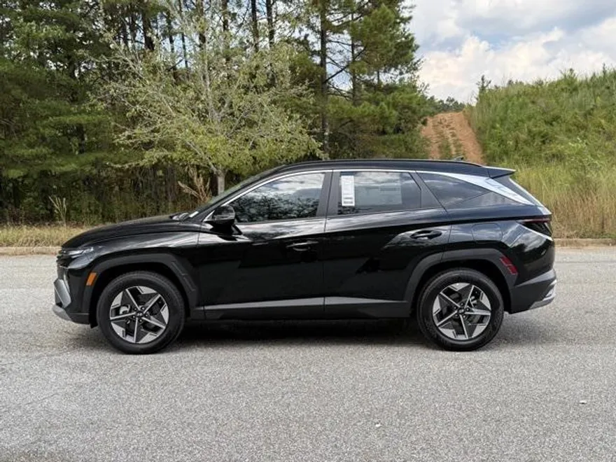 2025 Hyundai Tucson SEL Convenience photo 1