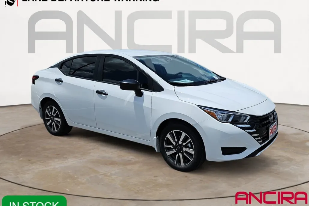 2025 Nissan Versa S photo 1