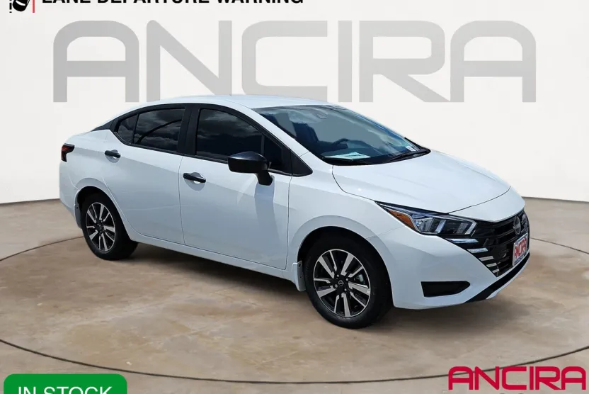 2025 Nissan Versa S photo 1