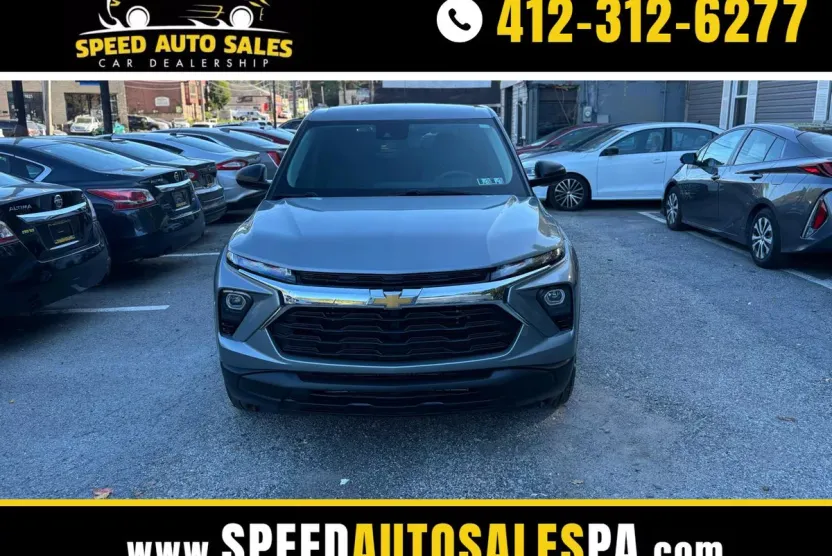 2025 Chevrolet Trailblazer LS photo 1