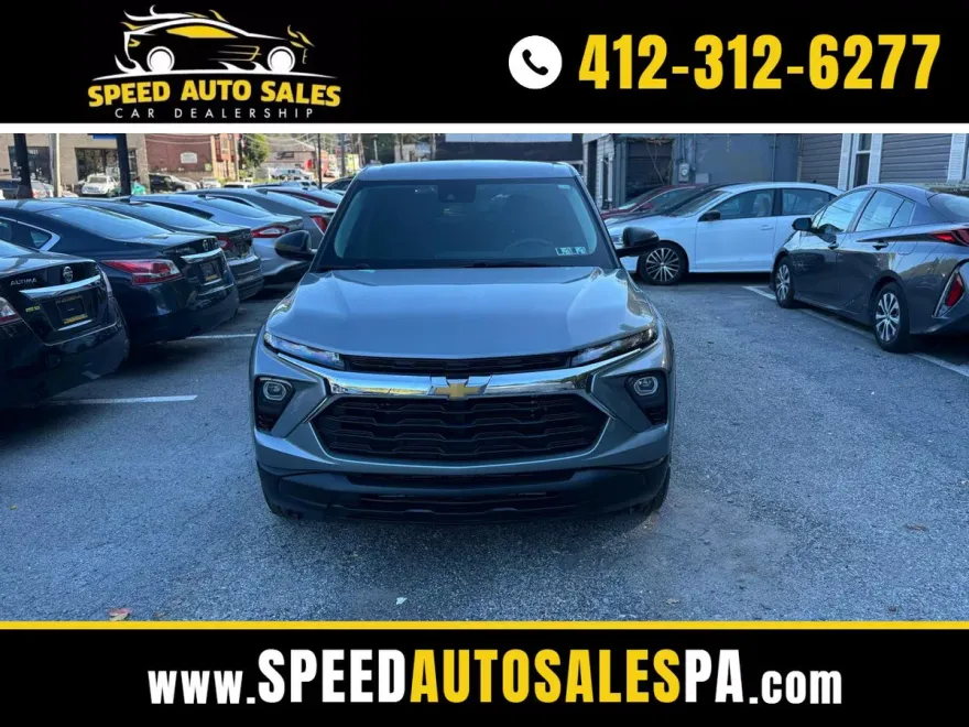 2025 Chevrolet Trailblazer LS photo 1