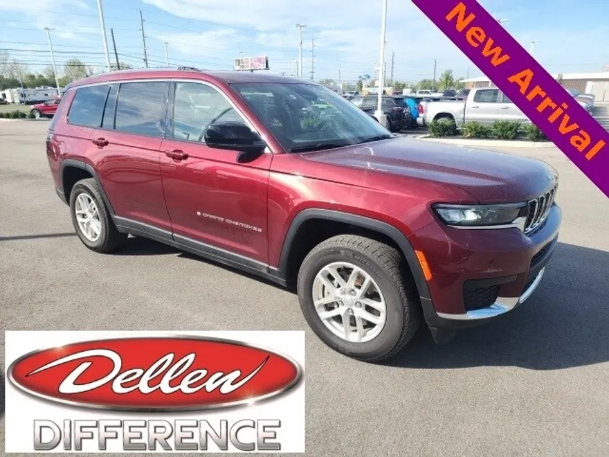 2023 Jeep Grand Cherokee Laredo photo 1