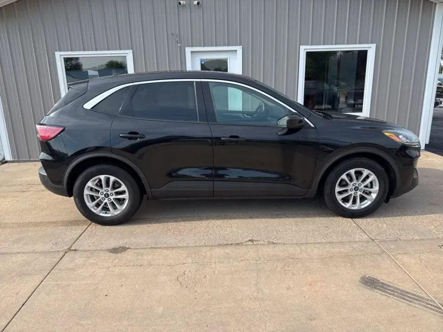 2020 Ford Escape SE photo 1