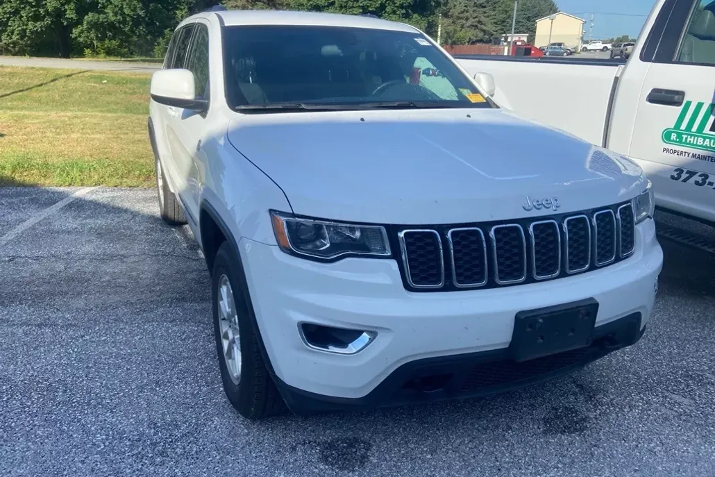 2018 Jeep Grand Cherokee Laredo photo 1