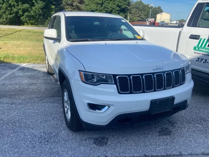 2018 Jeep Grand Cherokee Laredo photo 1