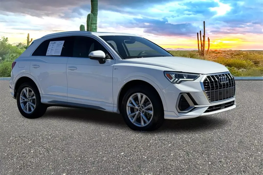 2023 Audi Q3 Premium S line photo 1