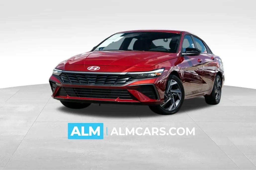 2025 Hyundai Elantra SEL Sport photo 1