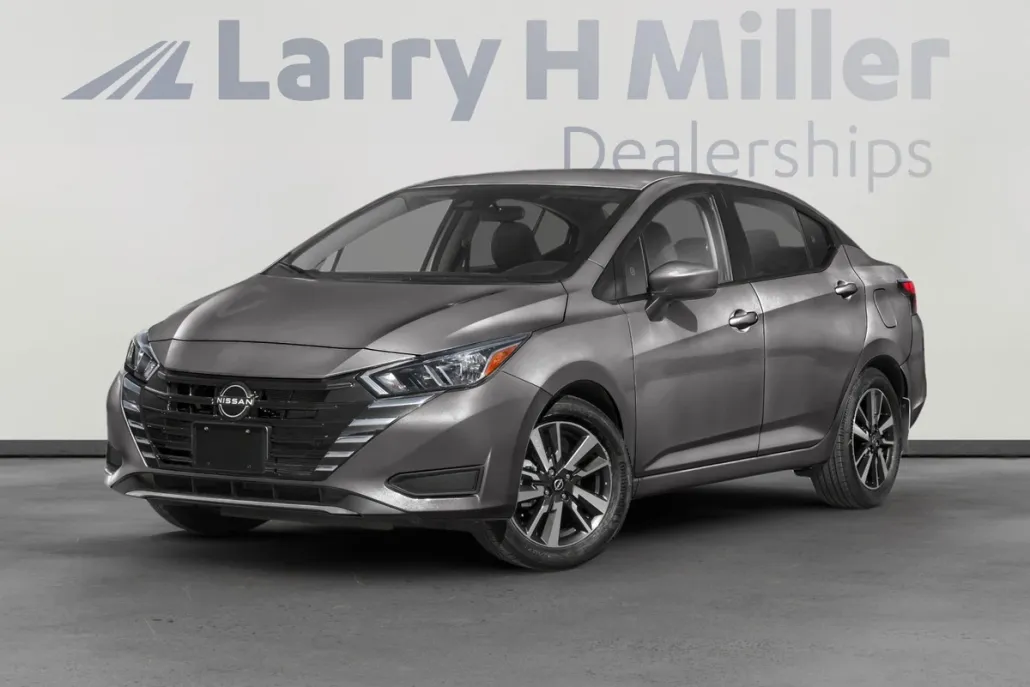 2025 Nissan Versa 1.6 SV photo 1