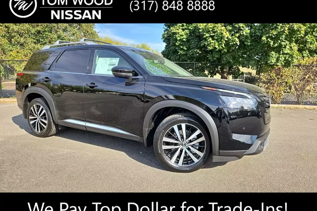 2025 Nissan Pathfinder Platinum photo 1