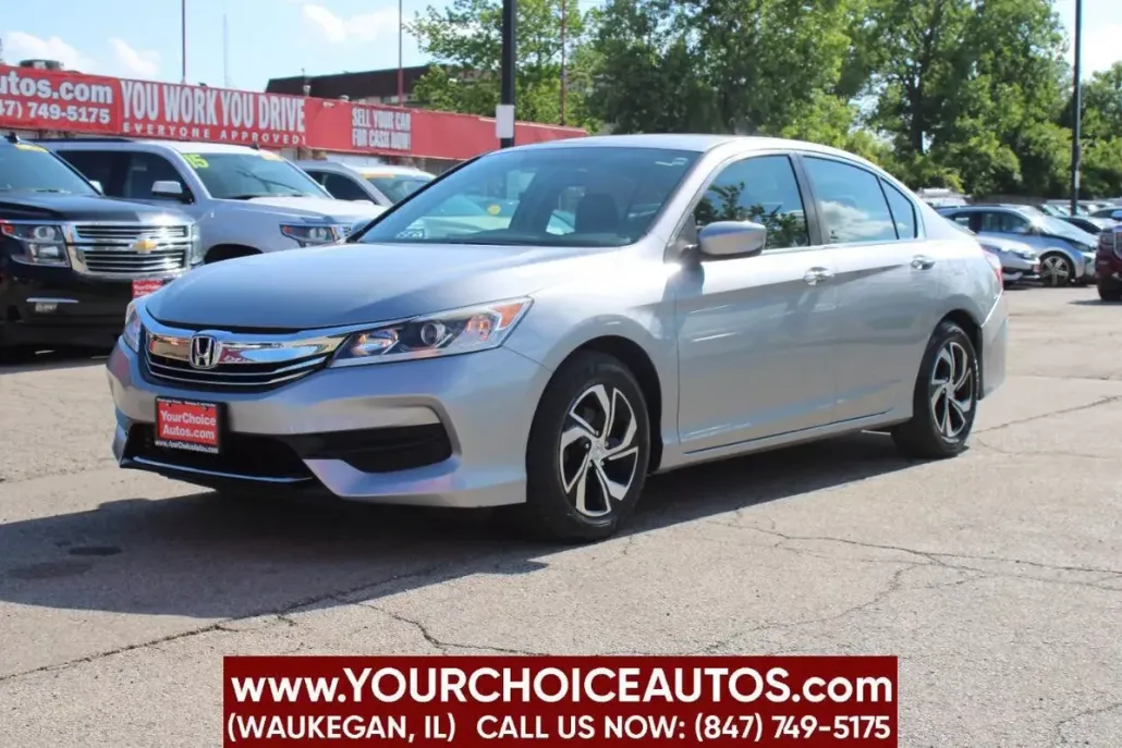 2017 Honda Accord LX photo 1