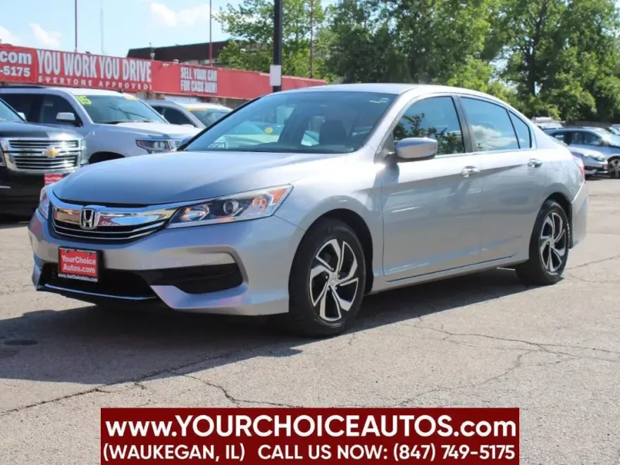 2017 Honda Accord LX photo 1