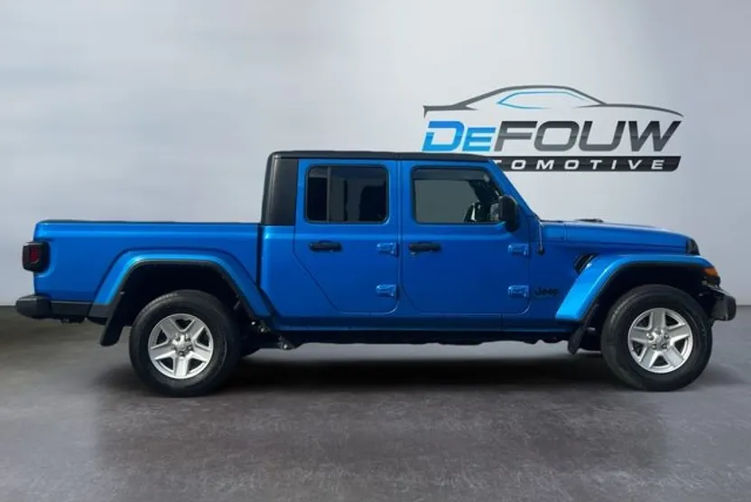 2022 Jeep Gladiator Sport photo 1