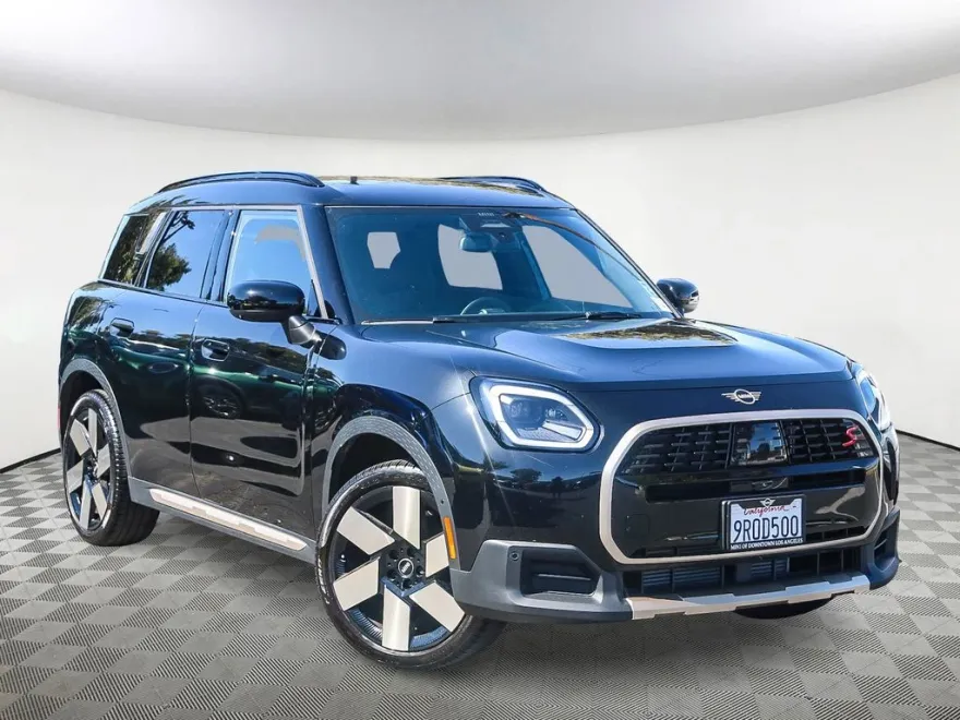 2025 Mini Cooper Base Iconic photo 1