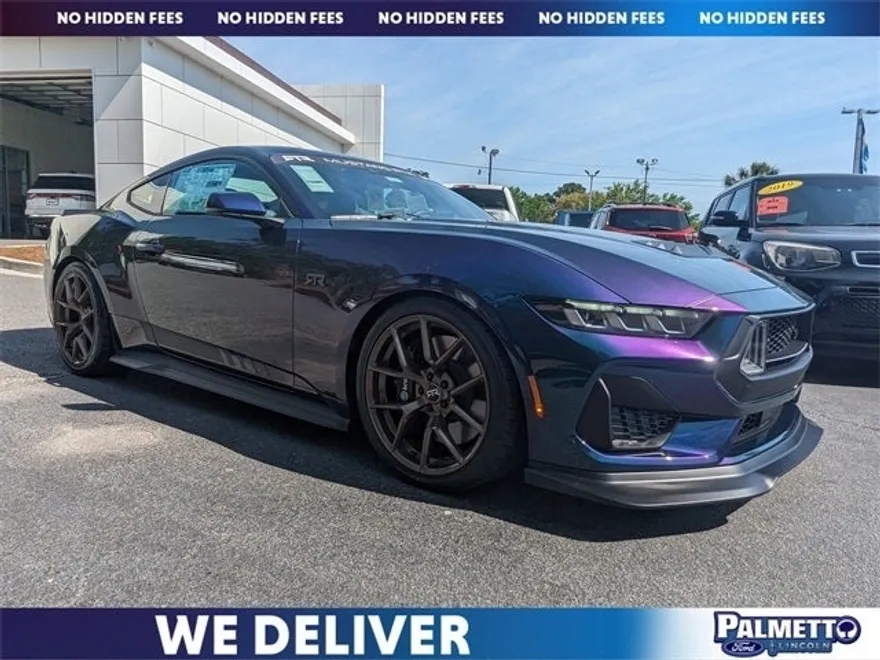 2025 Ford Mustang GT photo 1