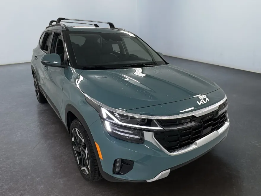 2026 Kia Seltos SX photo 1