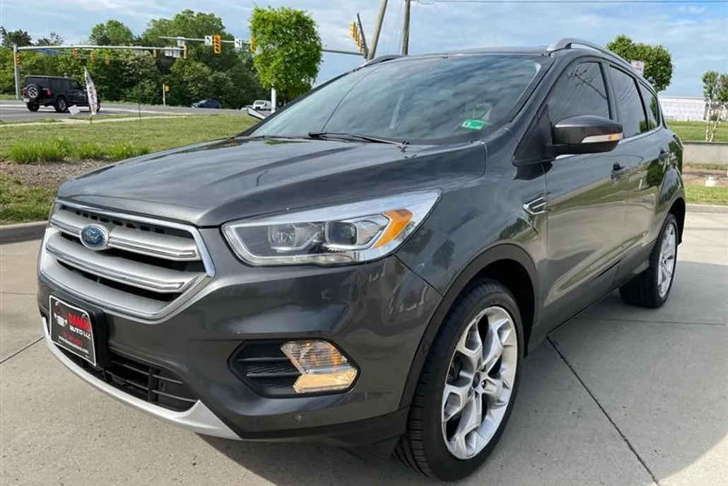 2017 Ford Escape Titanium photo 1
