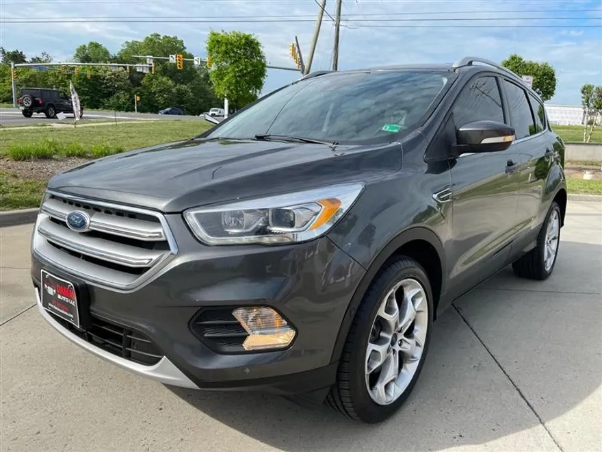 2017 Ford Escape Titanium photo 1