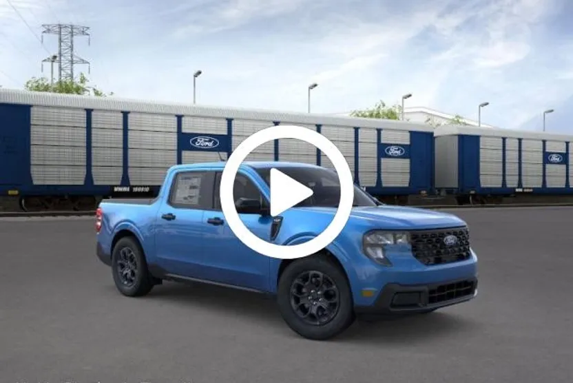 2025 Ford Maverick XLT photo 1
