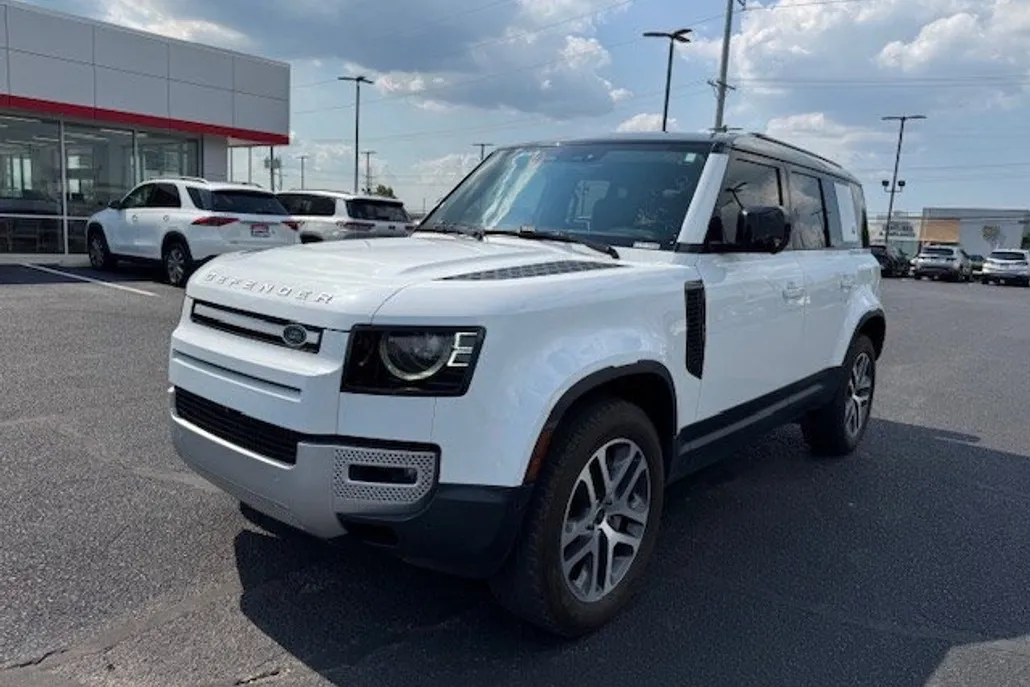2020 Land Rover Defender 110 HSE photo 1
