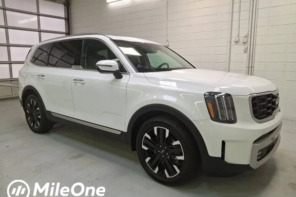 2024 Kia Telluride SX photo 1