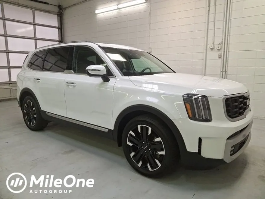2024 Kia Telluride SX photo 1