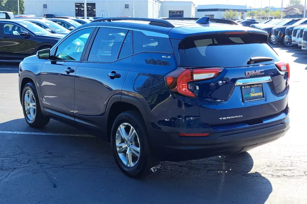 2022 Gmc Terrain SLE photo 1