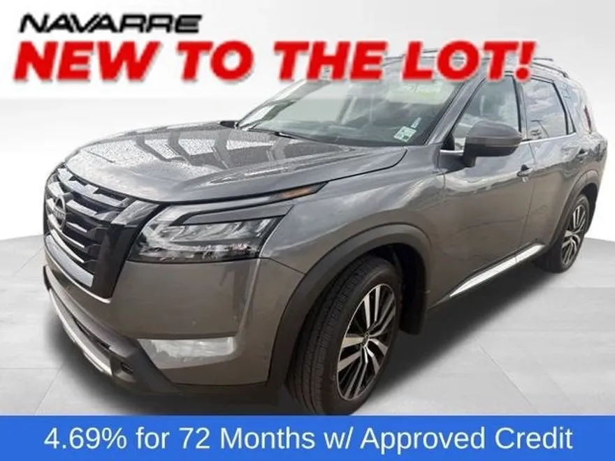 2025 Nissan Pathfinder Platinum photo 1