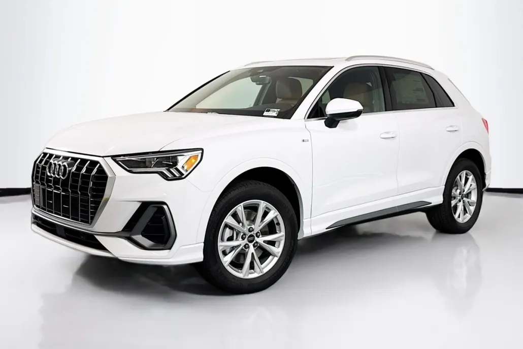 2025 Audi Q3 S line Premium Plus photo 1