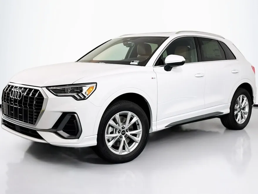 2025 Audi Q3 S line Premium Plus photo 1